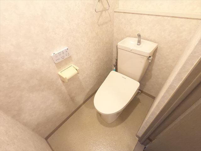 トイレ　ウォシュレット