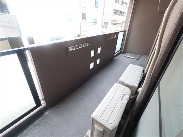 バルコニー　東向きバルコニー