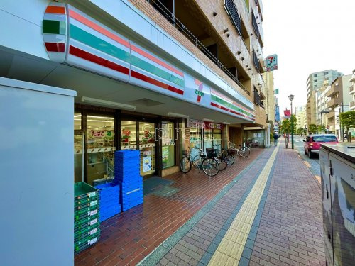 コンビニ　セブンイレブン 三鷹駅南通り店（コンビニ）まで151m
