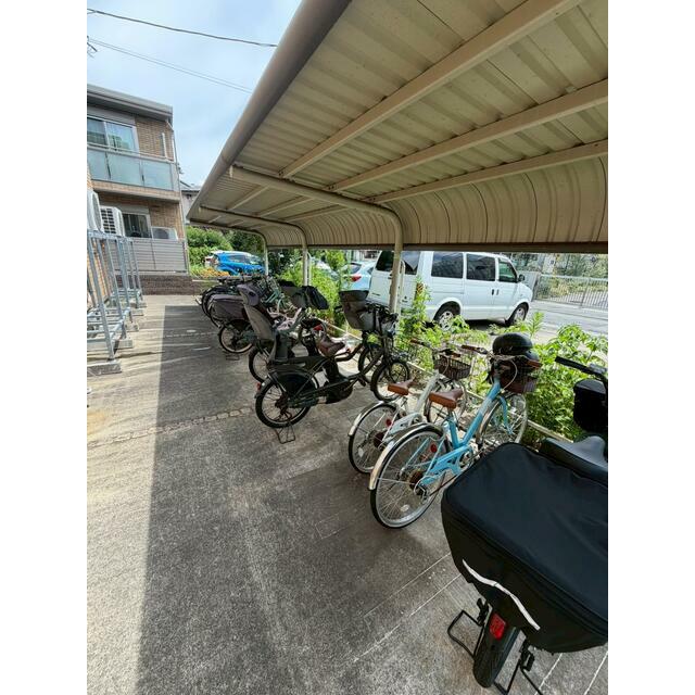 駐車場　駐輪場