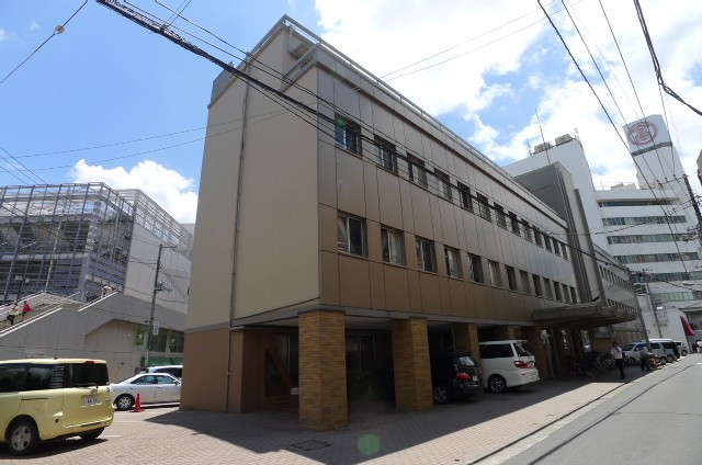 病院　岡田病院（病院）まで245m