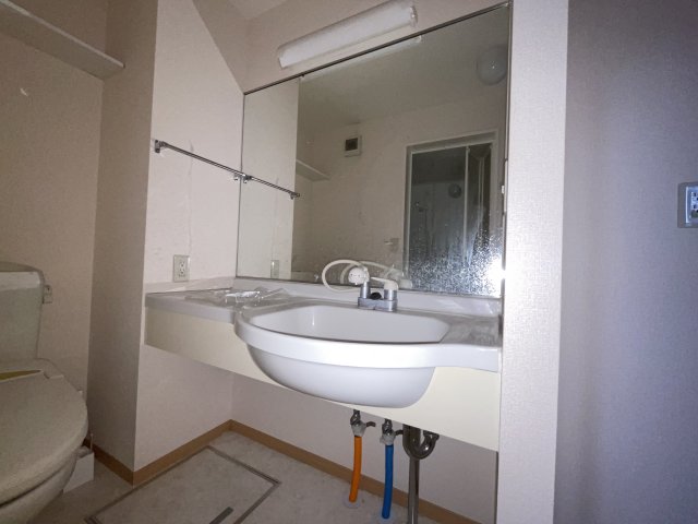 洗面設備　※参考写真