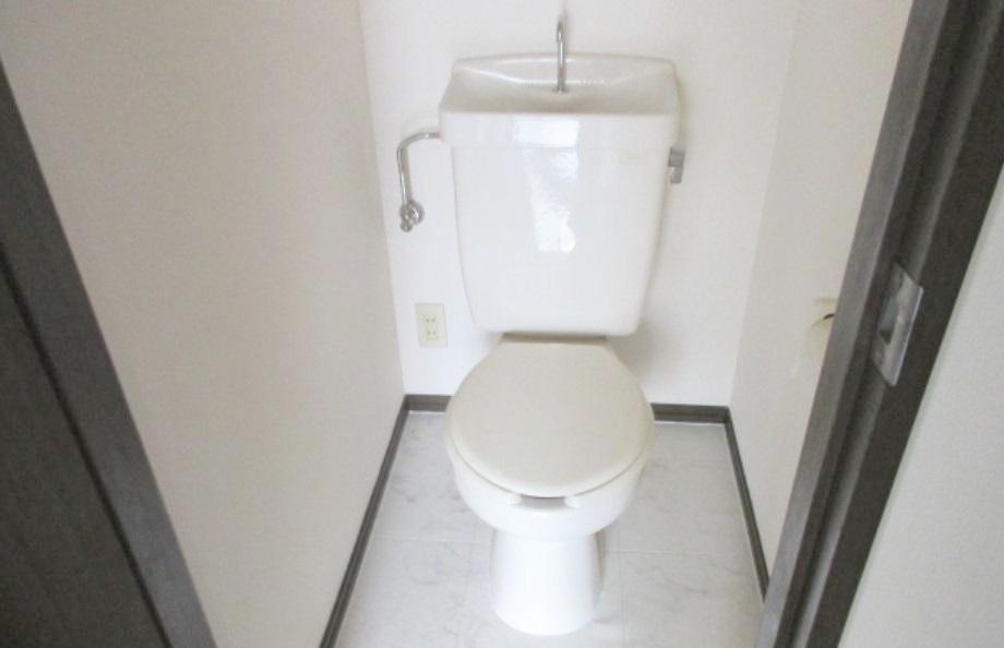 トイレ　WC