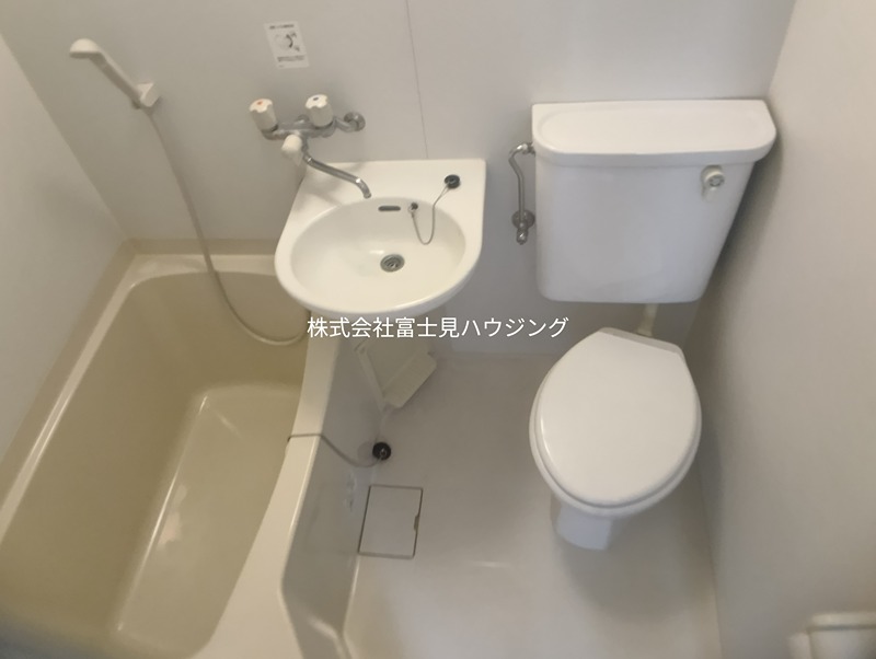 バス・シャワールーム