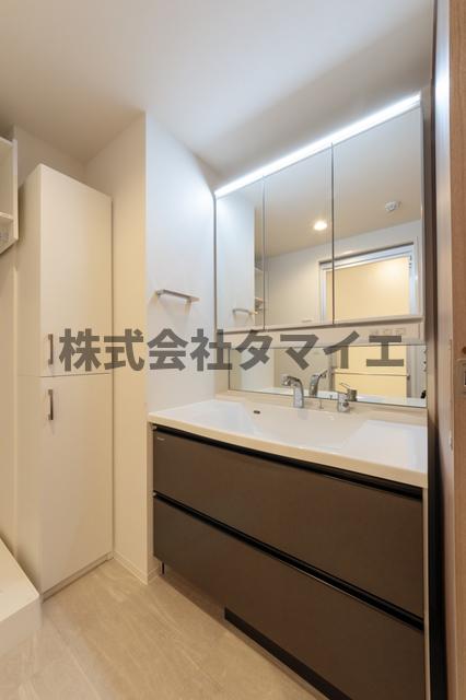 洗面設備　※写真は同タイプ住戸です。