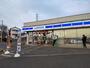 コンビニ　ローソン 横浜恩田町店（コンビニ）まで712m