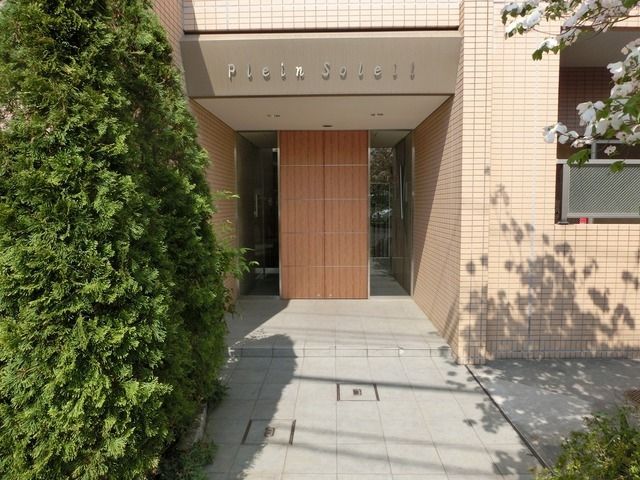 エントランス　オートロック付のエントランス