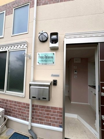その他共有部分　玄関ドアすぐ横にポストあります