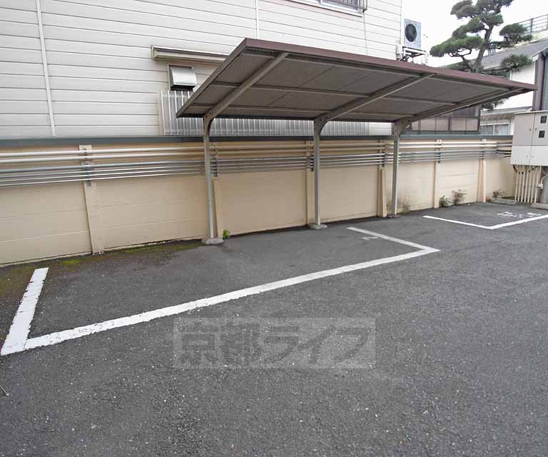 その他　屋根ありです。