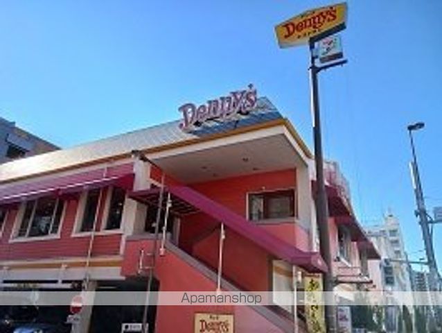 飲食店　デニーズ（飲食店）まで750m