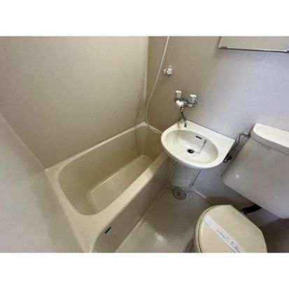 バス・シャワールーム　※同物件、同タイプの写真になります。