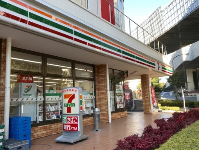 コンビニ　セブンイレブン 江東枝川2丁目店（コンビニ）まで259m