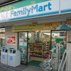 コンビニ　ファミリーマート 潮見一丁目店（コンビニ）まで994m