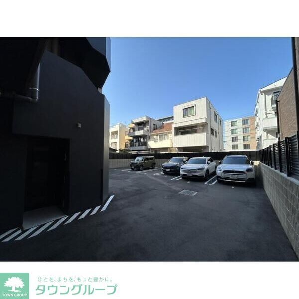 駐車場　駐車場