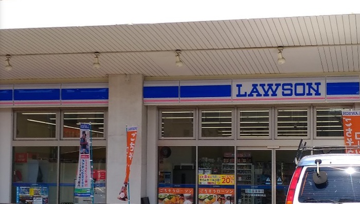 コンビニ　ローソン横浜東蒔田町店（コンビニ）まで228m
