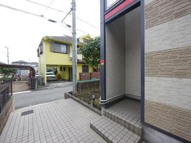 エントランス　★閑静な住宅街にございます★