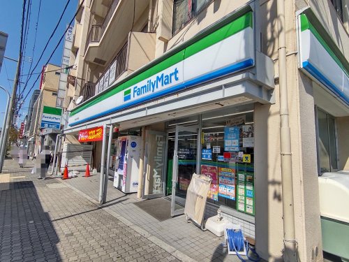 コンビニ　ファミリーマート垂水区役所前店（コンビニ）まで401m