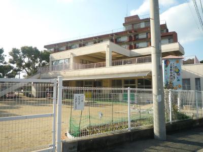 幼稚園・保育園　☆上富野保育所（幼稚園・保育園）まで600m