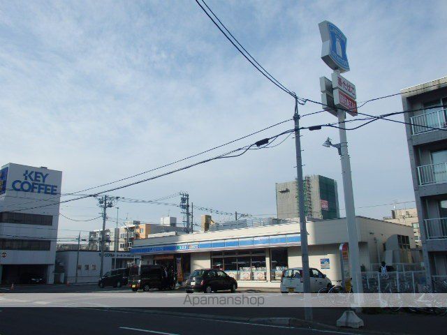 コンビニ　ローソン（コンビニ）まで203m