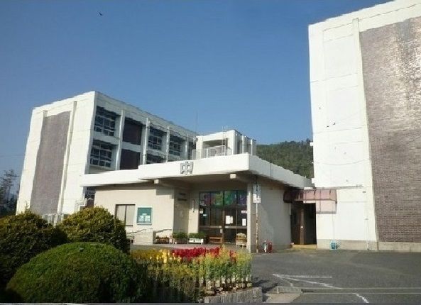 中学校　白木中学校（中学校）まで6700m