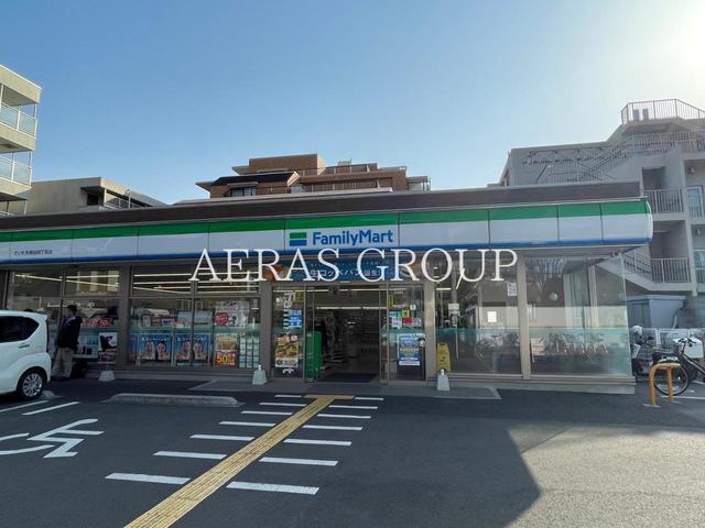 コンビニ　ファミリーマート さいたま鈴谷四丁目店（コンビニ）まで138m