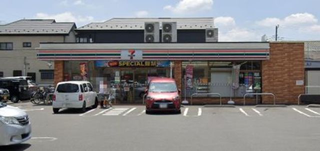 コンビニ　セブンイレブン草加北谷1丁目店（コンビニ）まで959m