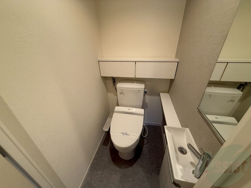 トイレ　こちらはトイレです。清潔感があり、安心して使用できます。