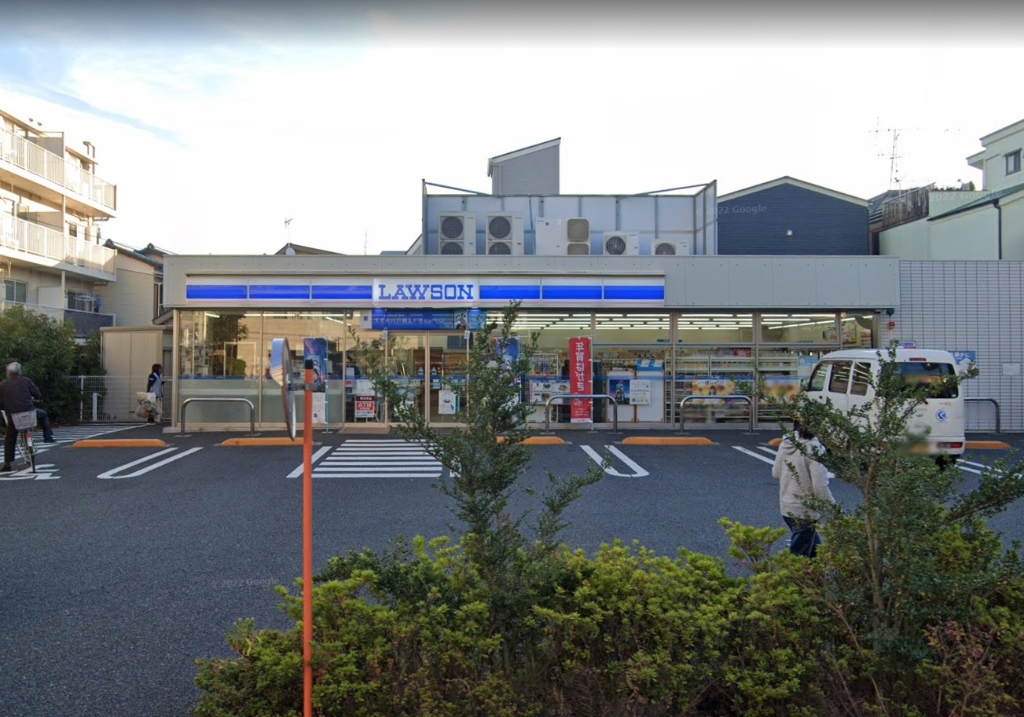 コンビニ　ローソン 北小岩四丁目店（コンビニ）まで392m