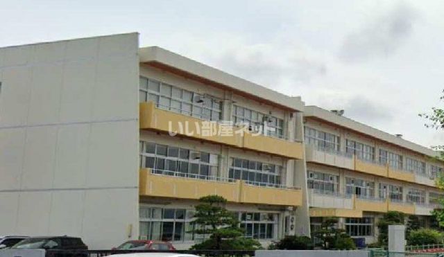 小学校　笠間市立宍戸小学校（小学校）まで209m