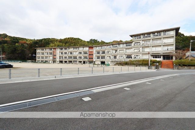 中学校　羽ノ浦中学校（中学校）まで3209m