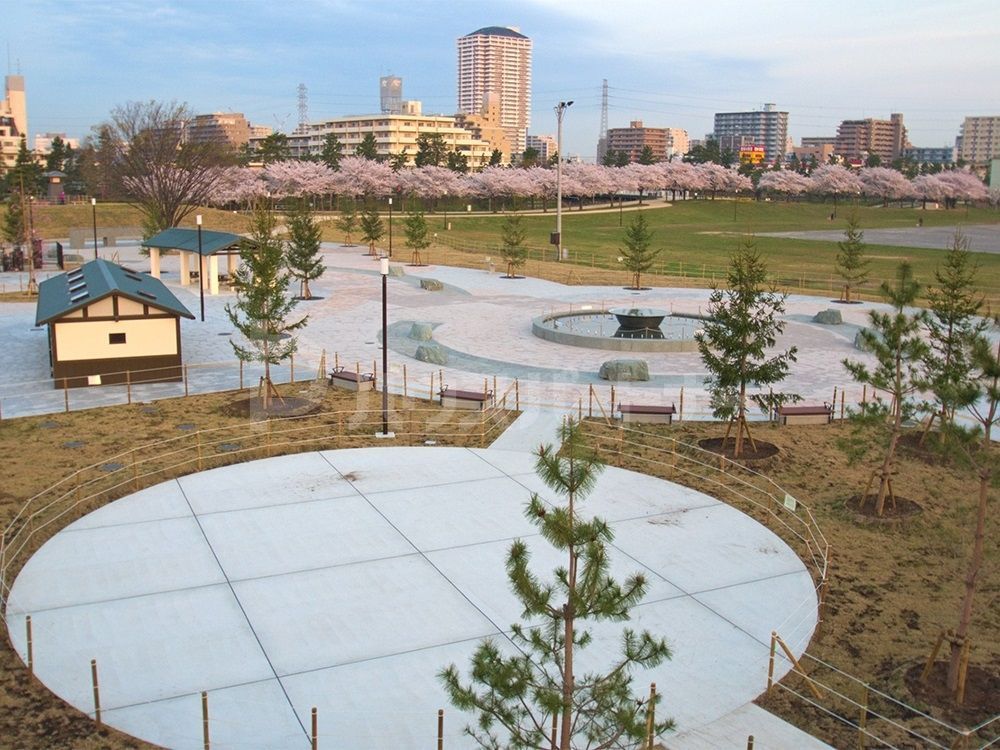 公園　綾瀬川左岸防災公園（公園）まで780m