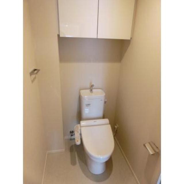 トイレ　※写真は同タイプ住戸です。