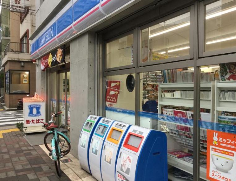 コンビニ　ローソン 新大橋一丁目店（コンビニ）まで296m