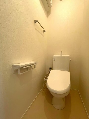 阪急千里線 下新庄駅 徒歩5分 3階建 築1年のトイレ写真