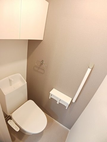 トイレ　シンプルで使いやすいトイレです