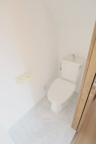 トイレ　※別部屋の写真です。参考にして下さい。