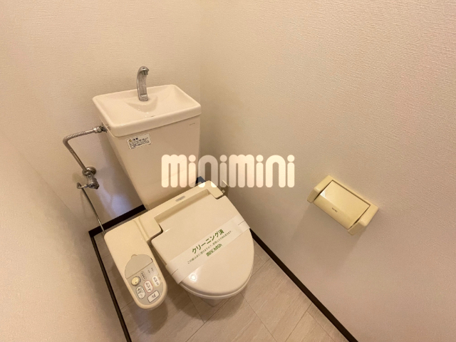 トイレ　同タイプのお部屋の写真です。