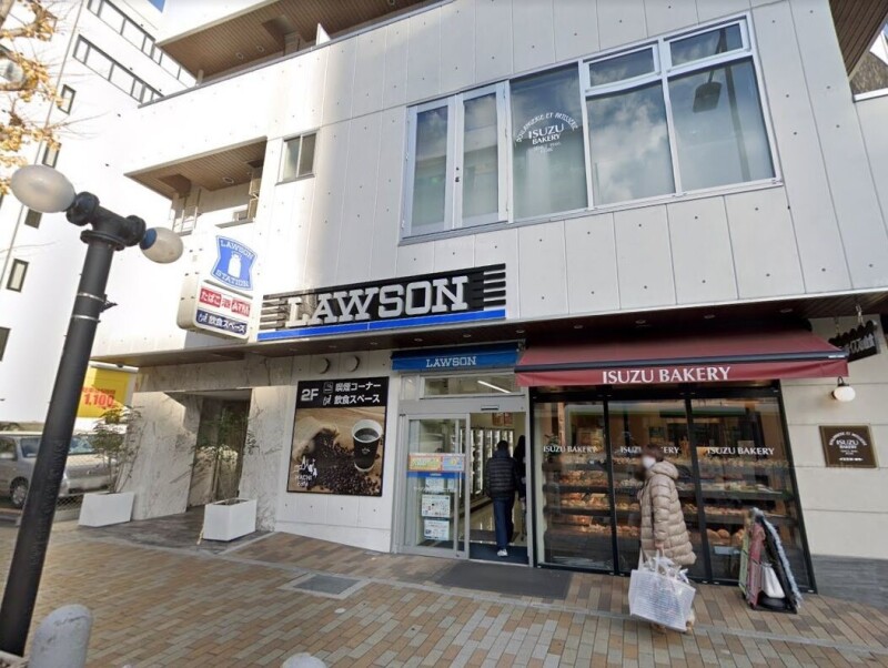 コンビニ　ローソン神戸布引町二丁目店（コンビニ）まで122m