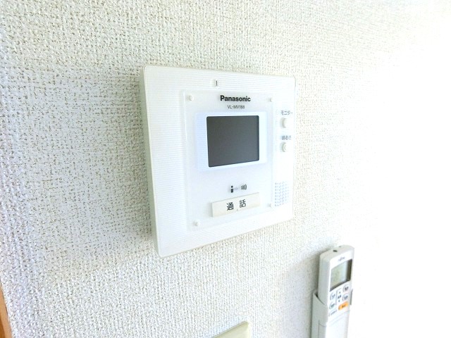 セキュリティ　写真は同建物の別部屋を参考に掲載しております。