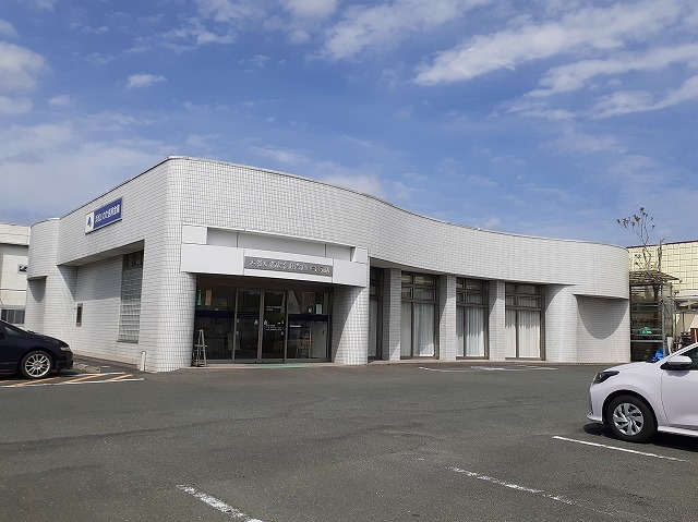 銀行　浜松磐田信用金庫中川支店（銀行）まで1100m