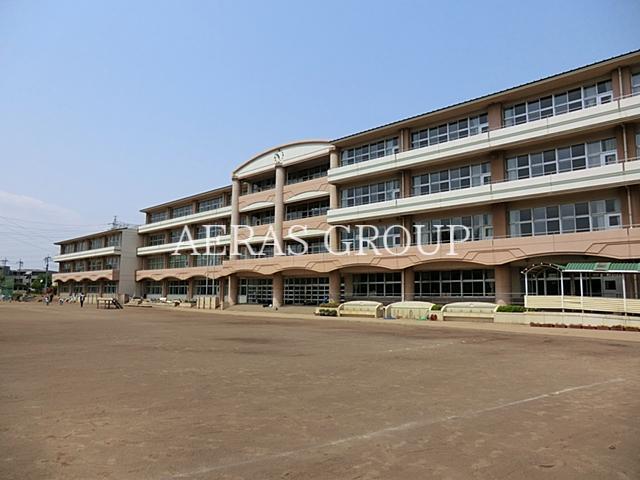 小学校　所沢市立北小学校（小学校）まで658m