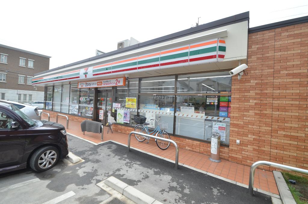 その他　セブンイレブン名古屋長戸町4丁目店（その他）まで683m