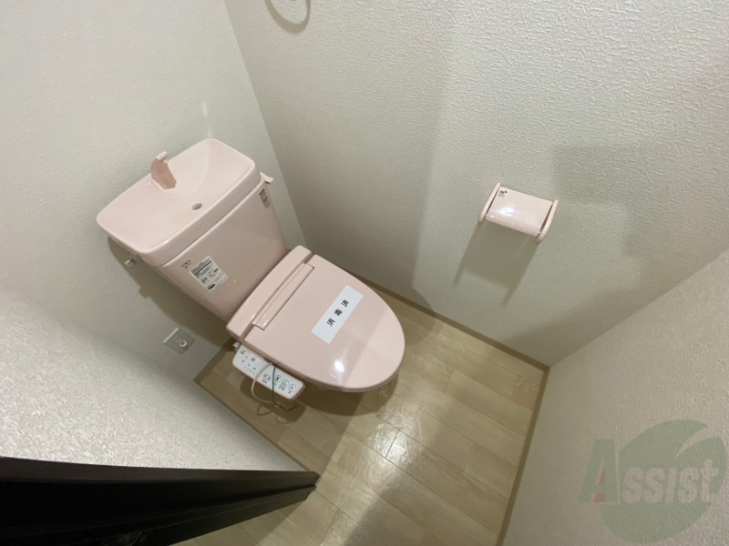 トイレ　ウォシュレット機能がついたトイレ。安心して使用できますね。