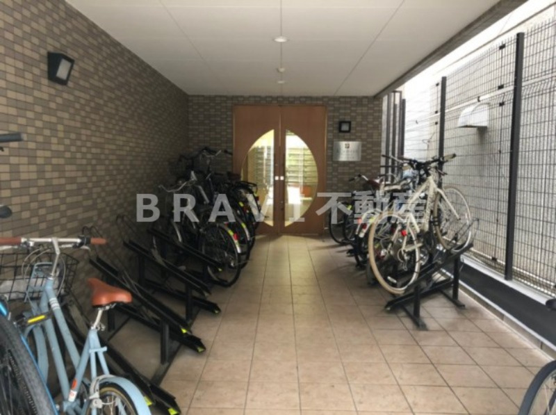 その他共有部分　【ラムール谷町】自転車置き場