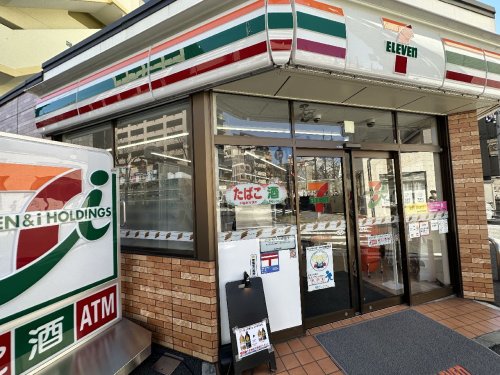 コンビニ　セブンイレブン 川崎貝塚2丁目店（コンビニ）まで118m