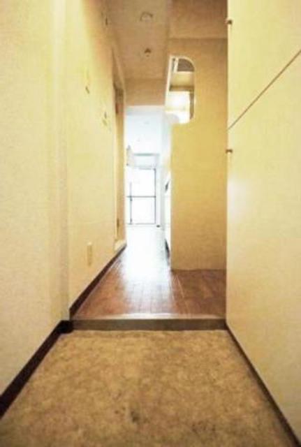 玄関　別部屋同仕様タイプ