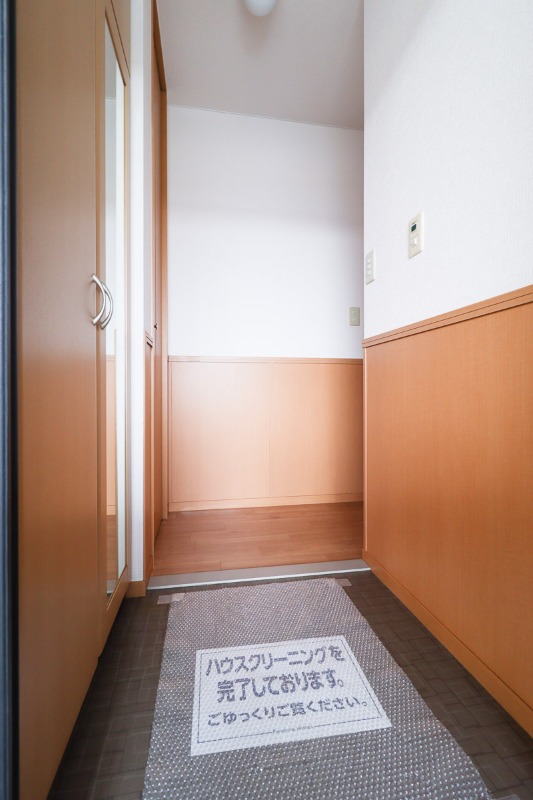 玄関　図面と現状に相違がある場合には現状を優先
