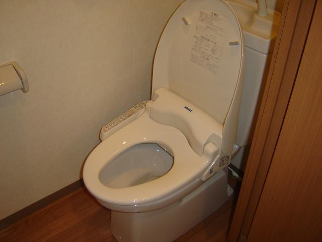 トイレ　シャワー付トイレ