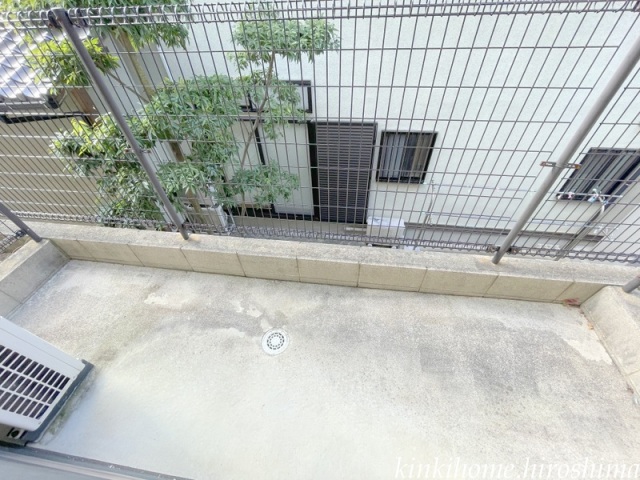 バルコニー　※別号室の写真です。