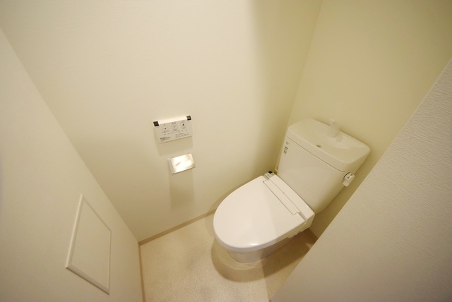 トイレ　※別部屋の参考写真です。